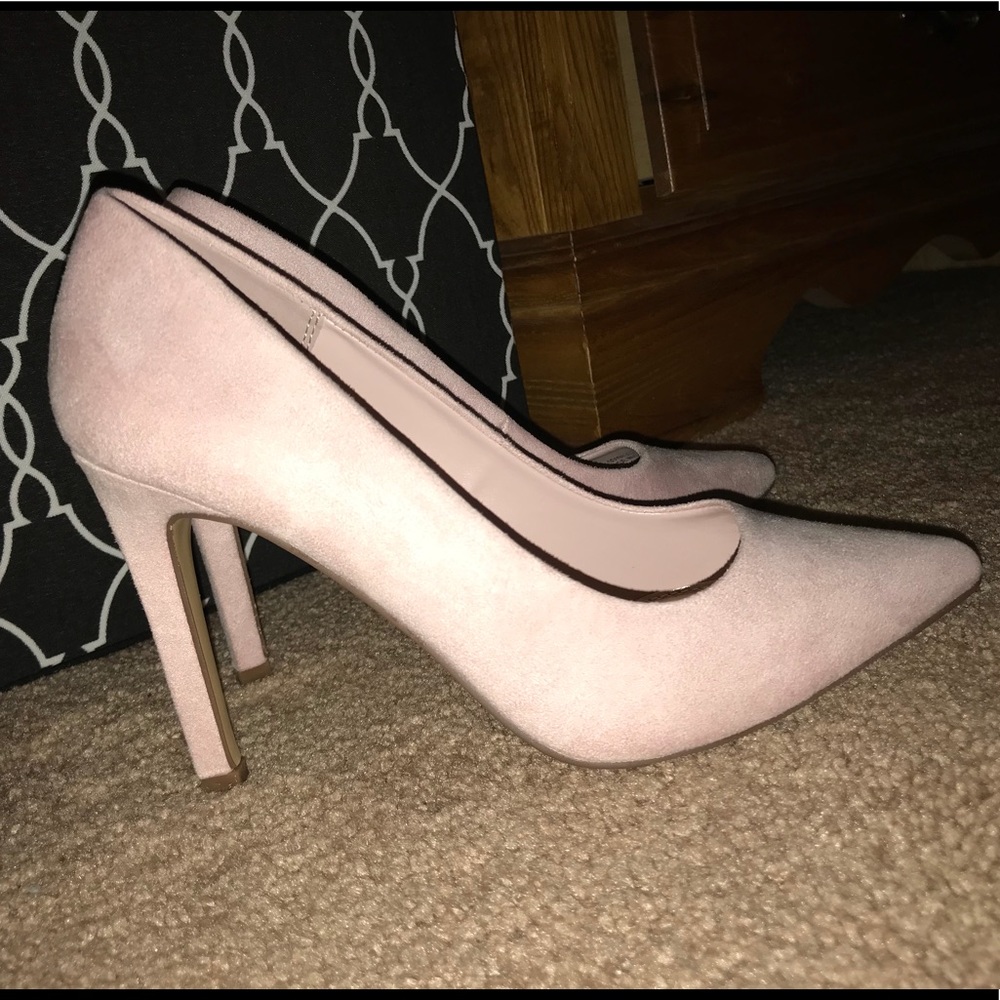 Cute light pink heels